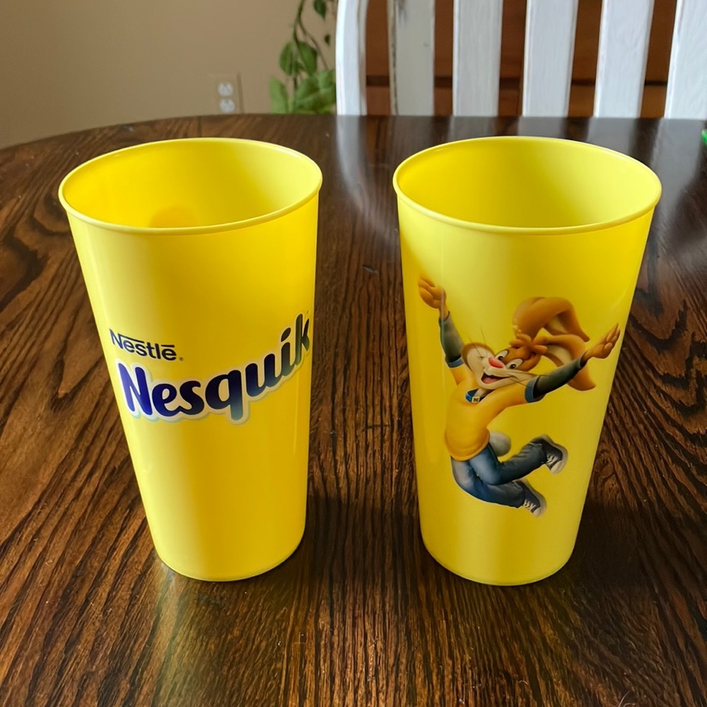 Nestle Nesquik Plastic Cups Advertisement